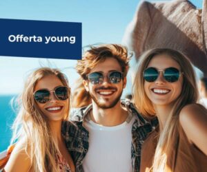 TRE RAGAZZI CHE SORRIDONO